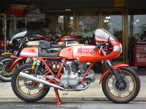 DUCATI 900SS レプリカ Ducati 900SS | 16インチに拘る男の部屋