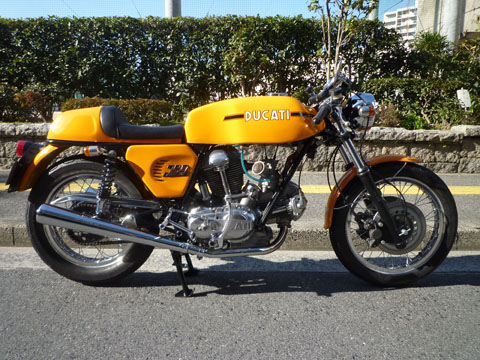 Ducati ドゥカティ　イモラタイプ　カウル　sr400 コレがホンダ・モンキーだって？「750ssイモラレプリカ」を本気